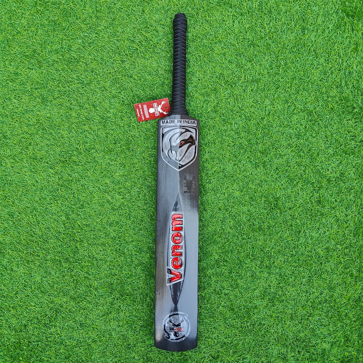 VENOM Hard Tennis Bat