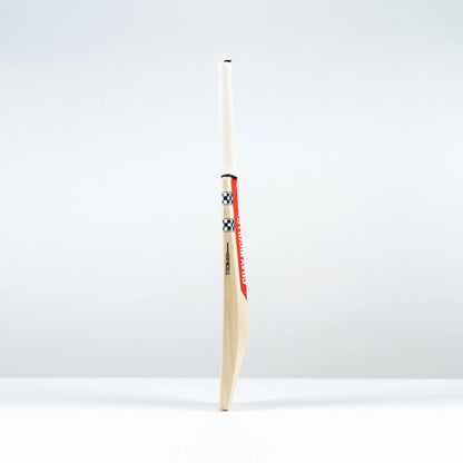 Gray Nicolls CLASSIC ULTIMATE Cricket Bat (2025)