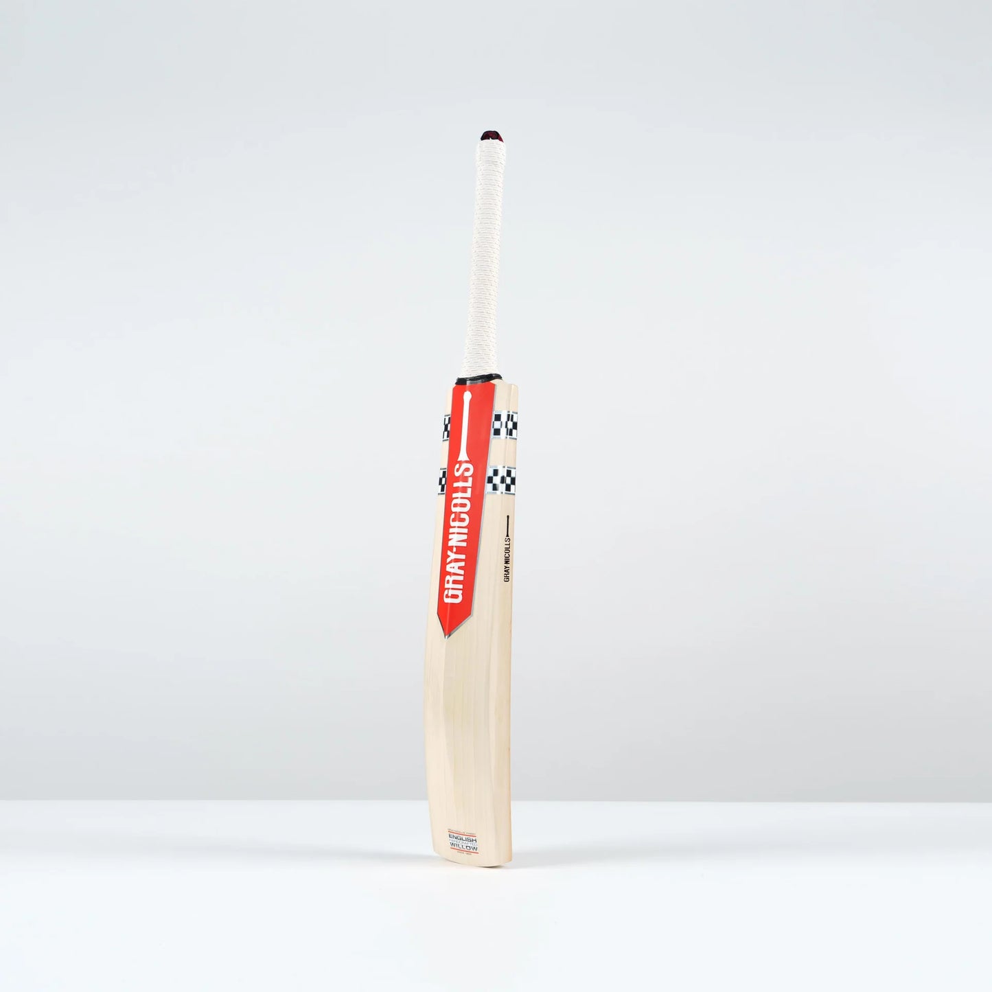 Gray Nicolls CLASSIC ULTIMATE Cricket Bat (2025)