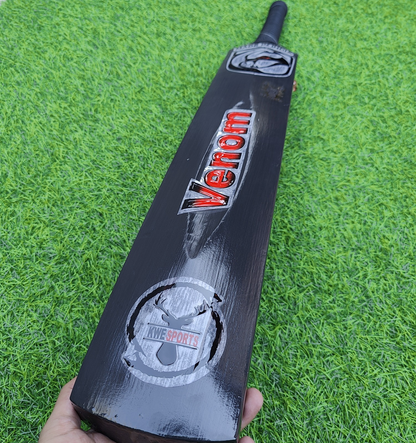 VENOM Hard Tennis Bat